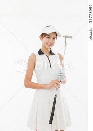 若い女性　ゴルフ 55778994
