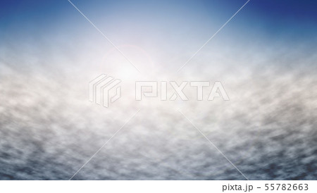 曇った空と太陽の光のイラスト素材 55782663 Pixta