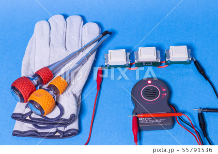 電気。点検器具用品。導通テスター、手袋、ドライバー。 55791536