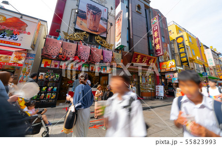 日本の横浜都市景観 横浜中華街を席巻するタピオカ（中華街にタピオカブーム） 55823993