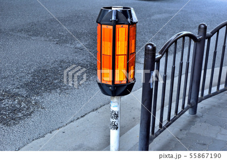 車線分離標 55867190