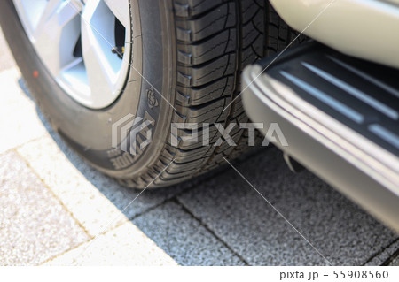 新品のタイヤ 新品のタイヤ 55908560