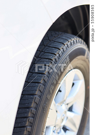 新品のタイヤ 新品のタイヤ 55908565