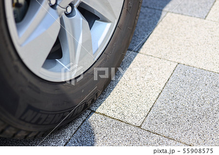 新品のタイヤ 新品のタイヤ 55908575