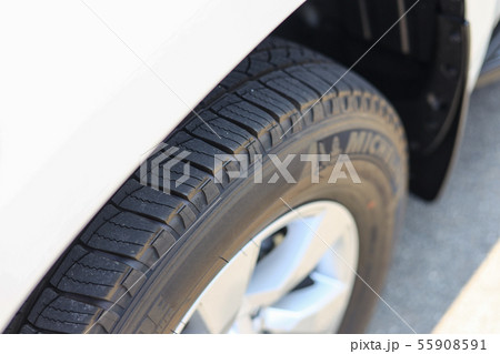 新品のタイヤ 新品のタイヤ 55908591