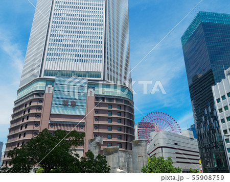大阪 梅田の街並み 55908759