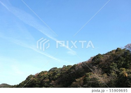 青空 秋空 秋天 グラデーション 雲 空 テクスチャ 青空 秋空 秋天 グラデーション 雲 空 テクスチャ 55909695