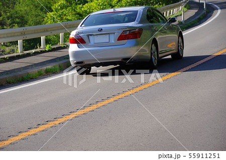 ランブルストリップス　センターラインの波状加工 55911251