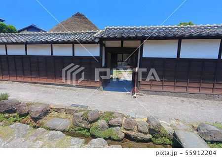 【長崎県】晴天下の島原武家屋敷 55912204