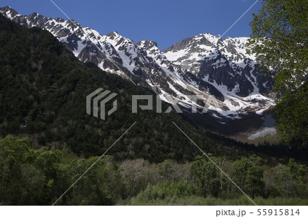 上高地から穂高 55915814