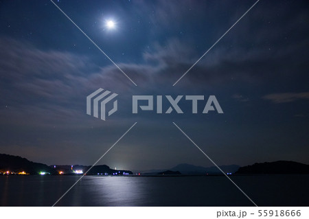 有明月の瀬戸内 55918666
