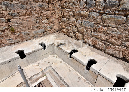 エフェソス遺跡公衆トイレ跡 エフェソス遺跡公衆トイレ跡 55919467