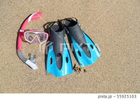 Beach vacation snorkel equipment flippers and mask 55925103