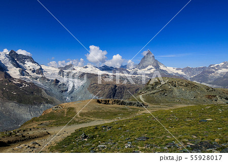 【スイス ゴルナーグラート鉄道】 ローテンボーデン駅までのハイキングコースとマッターホルン 【スイス ゴルナーグラート鉄道】 ローテンボーデン駅までのハイキングコースとマッターホルン 55928017