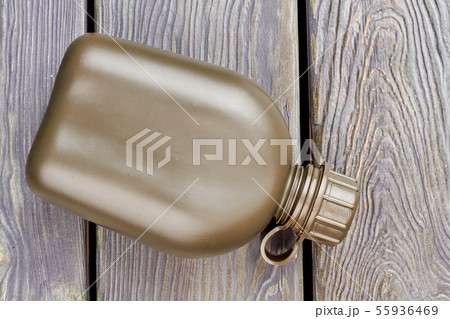 Green military flask. 55936469