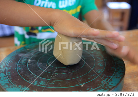 陶芸体験 小学生 手びねり 陶芸体験 小学生 手びねり 55937873