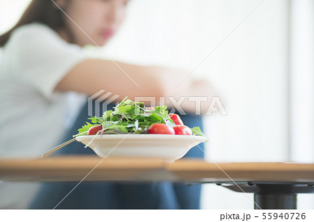 55940726