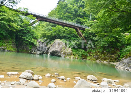 国道４０５号と逆巻集落を結ぶ猿飛橋 55944894