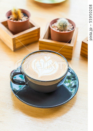 hot latte coffee cup 55950208