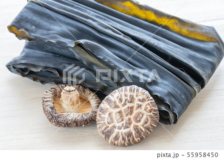 干し椎茸と昆布 干し椎茸と昆布 55958450