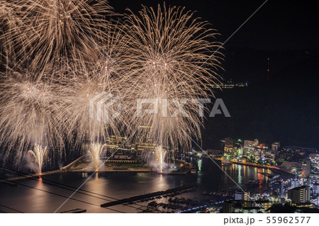 熱海100万ドルの夜景と海上花火 55962577