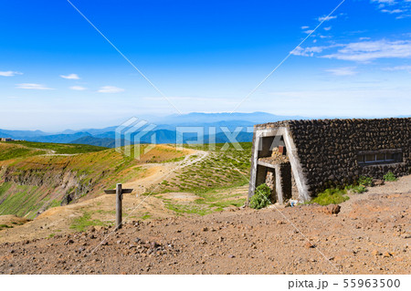 蔵王熊野岳避難小屋と馬の背登山道 55963500