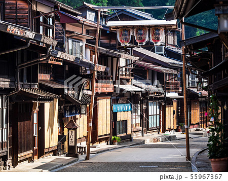 木曽路の宿場町　奈良井宿 55967367