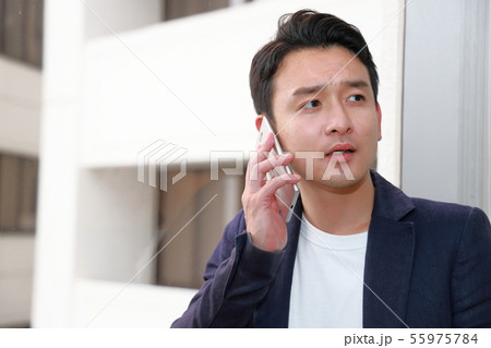 ビジネスでの商談 ビジネスでの商談 55975784