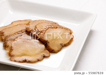 秋田県の郷土食のひとつ、いぶり漬け(いぶりがっこ)。 秋田県の郷土食のひとつ、いぶり漬け(いぶりがっこ)。 55987639