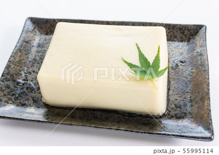 解凍した冷凍豆腐 55995114