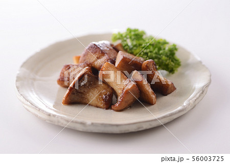 エリンギのバター醤油炒め 56003725