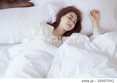 Attractive beautiful woman daily life 309 56007042