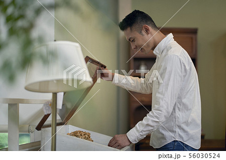 雑貨屋 男性 雑貨屋 男性 56030524