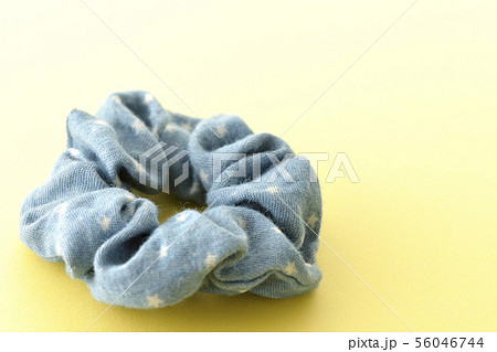 シュシュ シュシュ 56046744