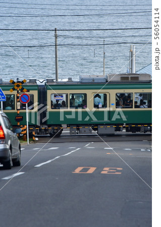 江ノ電　七里ヶ浜 56054114