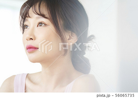 女性　ビューティー 56065735