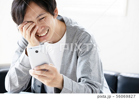 恋愛　スマホゲーム　コミュニケーション 56069827