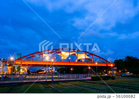 交通 通行 トラフィック 56100082