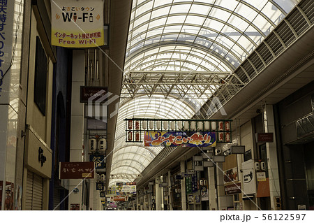 帯屋町アーケード　高知県高知市 56122597