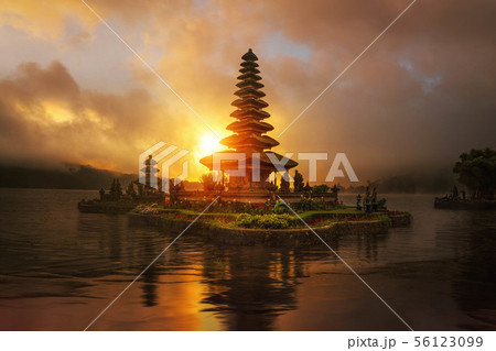 sunrise in Pura Ulun Danu Bratan temple 56123099