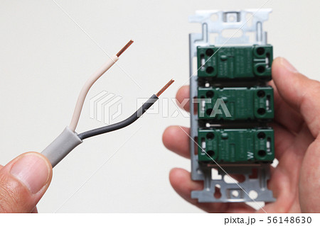 電気工事　コンセントへの配線工事 56148630