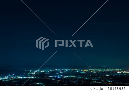 新倉敷駅周辺と水島工業地帯の夜景 56153985