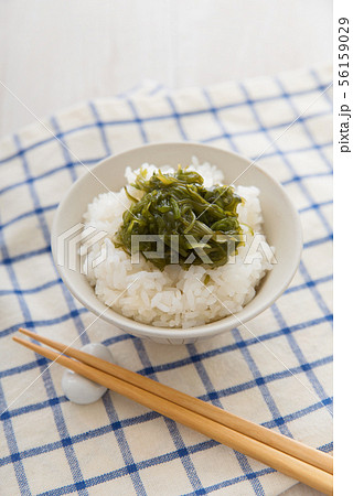 めかぶご飯の写真素材