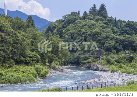 みなかみ町の諏訪峡と笹笛橋 夏景 みなかみ町の諏訪峡と笹笛橋 夏景 56171173