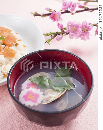 ちらし寿司と蛤のお吸い物 ちらし寿司と蛤のお吸い物 56172582