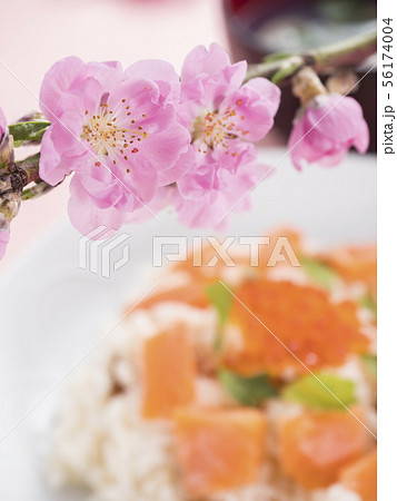 桃の花 ちらし寿司と蛤のお吸い物 桃の花 ちらし寿司と蛤のお吸い物 56174004