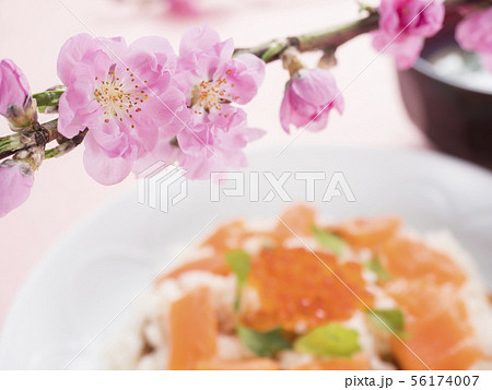 桃の花 ちらし寿司と蛤のお吸い物 桃の花 ちらし寿司と蛤のお吸い物 56174007