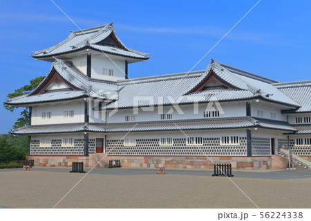 【石川県】晴天下の金沢城 菱櫓 【石川県】晴天下の金沢城 菱櫓 56224338