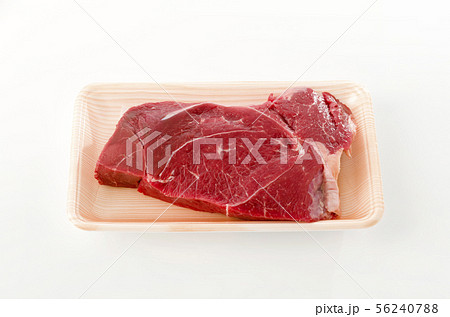 牛モモ肉（生肉） 56240788