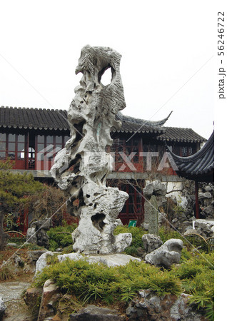 蘇州園林・留園の瑞雲峰 56246722